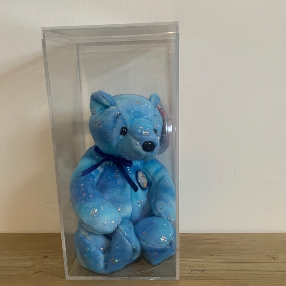 Retired NWT Clubby VI The Blue Bear Beanie Baby TY Inside A Plastic Case Plush
